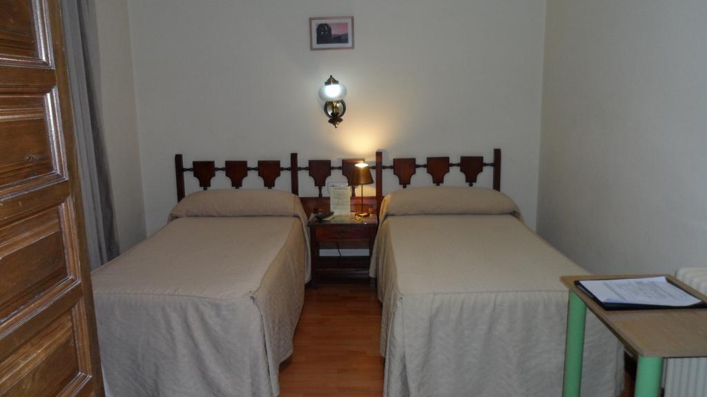 Hostal Coruna Astorga Værelse billede