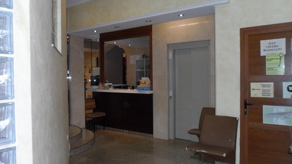Hostal Coruna Astorga Eksteriør billede
