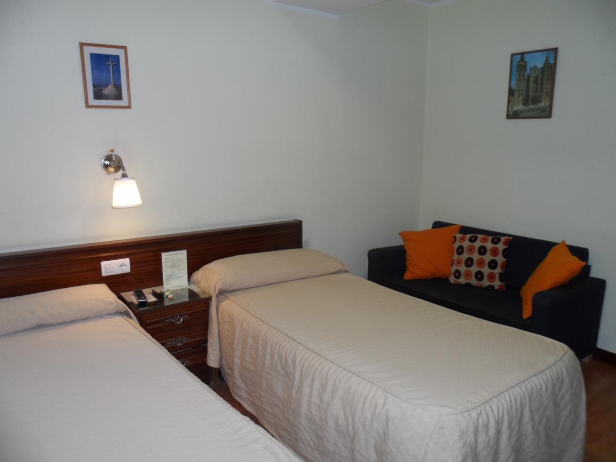 Hostal Coruna Astorga Eksteriør billede