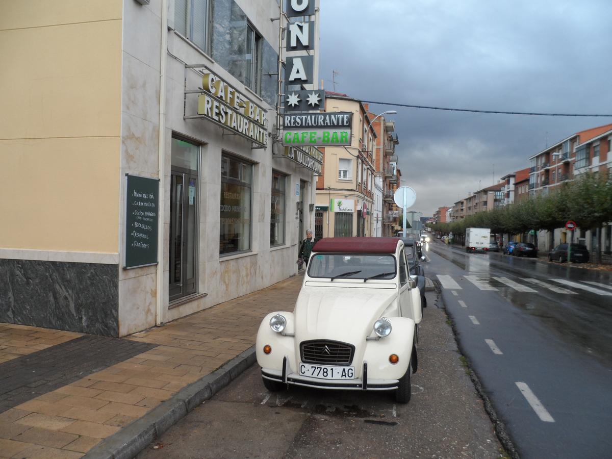 Hostal Coruna Astorga Eksteriør billede