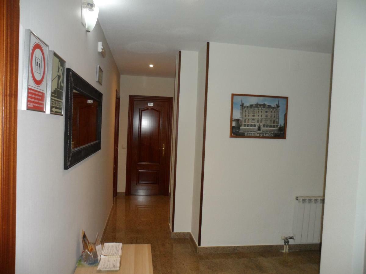 Hostal Coruna Astorga Eksteriør billede